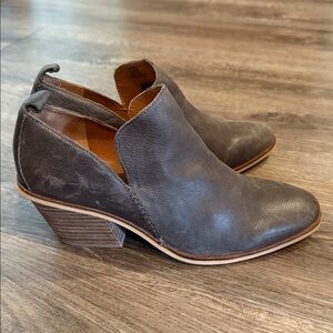 Lucky Brand Womens LK Victorey Brown Leather Almond Toe Shooties Shoes Size 8.5